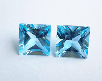 BLUE TOPAZ CUBIC ZIRCONIA - Square