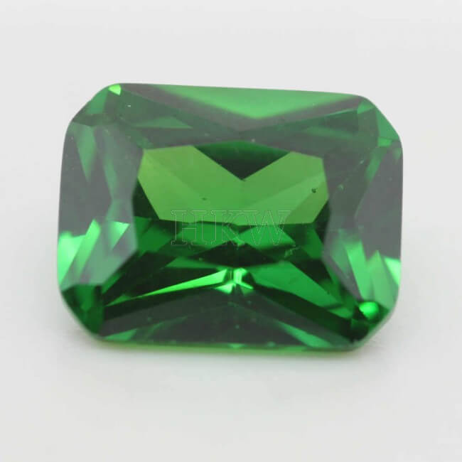 GREEN CUBIC ZIRCONIA - Emerald