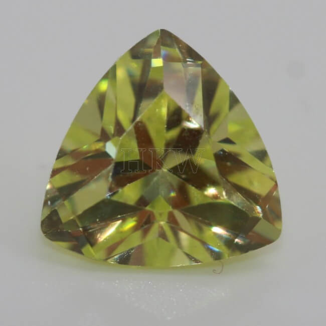 PERIDOT CUBIC ZIRCONIA - Trillion