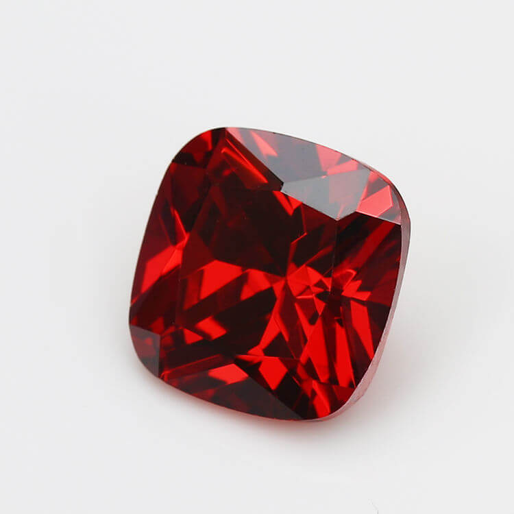 RED CUBIC ZIRCONIA - Cushion
