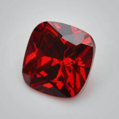 Cubic Zirconia Red, Cushion